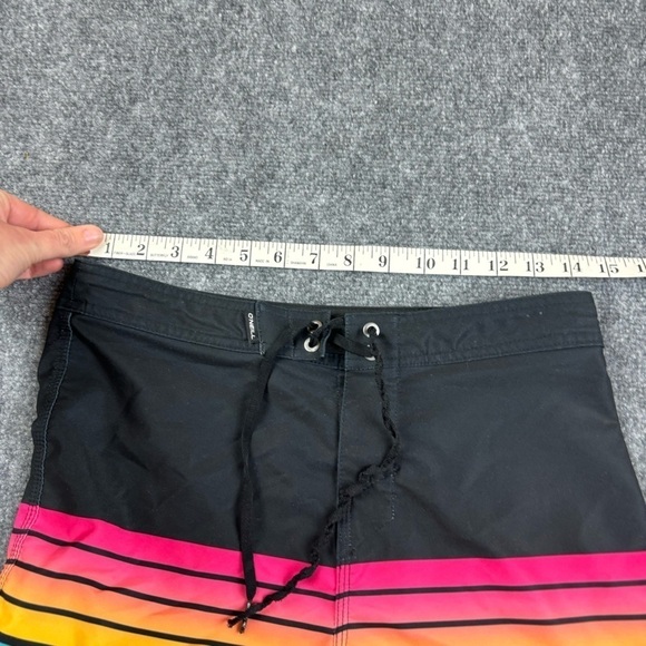 O’NEILL Men’s Hyperfreak Heist Boardshorts swim black/multi color stripe size 28 - Picture 7 of 8